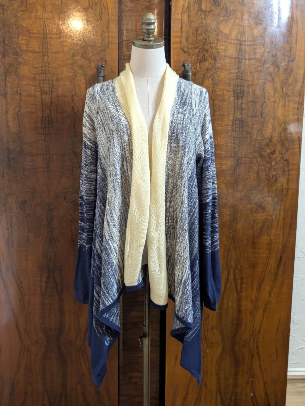 Tulle Ombre Space Dye Waterfall Cardigan Size L Blue Cream Open Front Knit